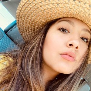 Meet your Posher, Luisa